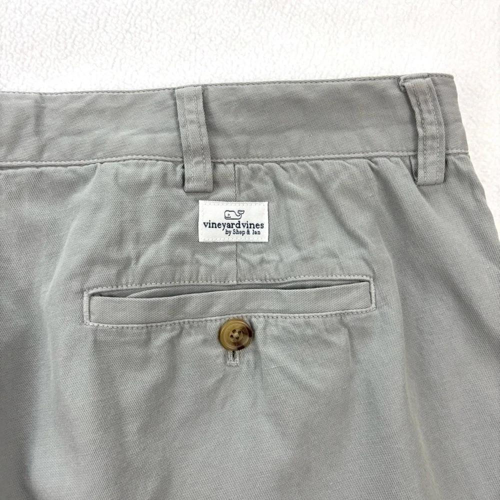 Vineyard Vines Gray Flat Front Classic Gray Men's Cotton Chino Shorts Size 38